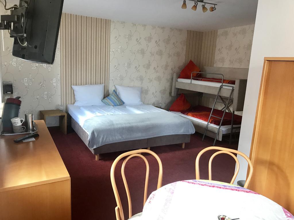 Guest house Bed & Rooms,